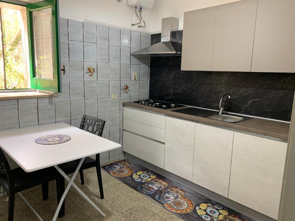 Li Vigni House Lägenhet Custonaci Exteriör bild